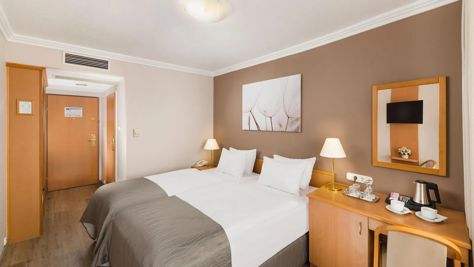 Danubius Hotel Arena Budapest 4*,