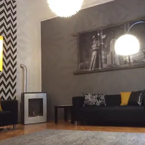 Apartament Onyx, Budapesta