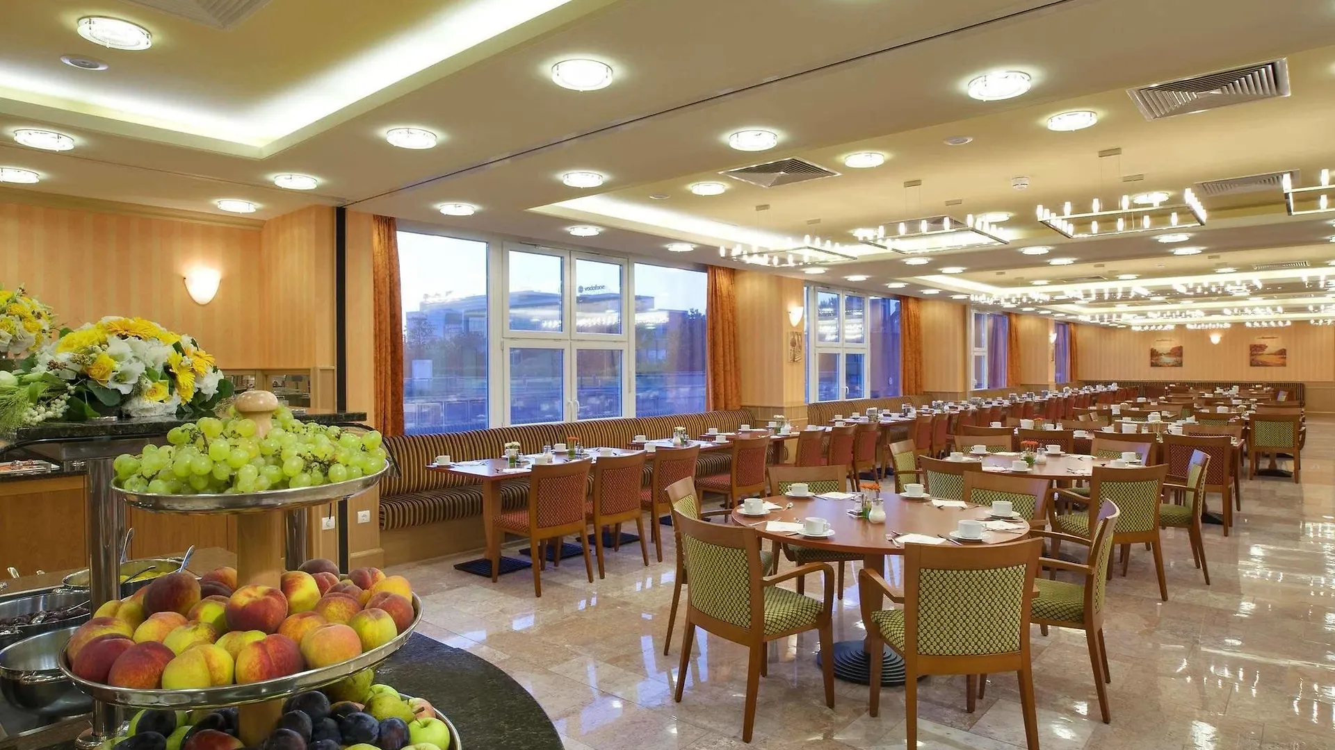 Danubius Hotel Arena Budapest 4*,